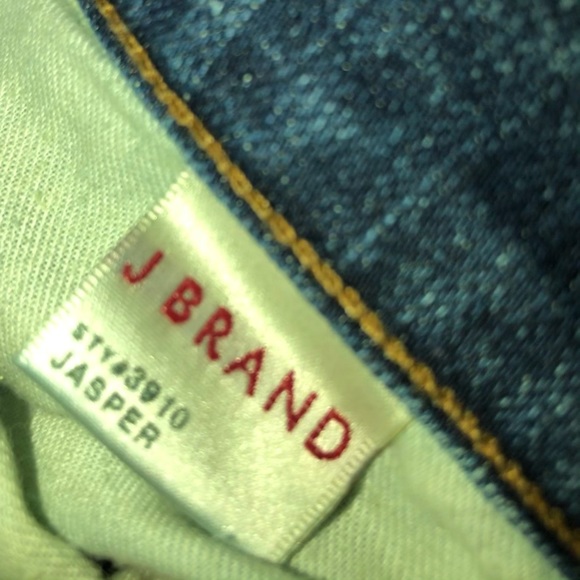 J Brand Skinny Jeans; Size 24 - Picture 7 of 9